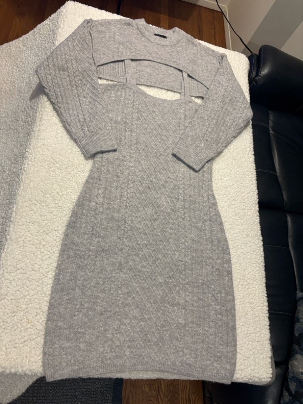 House of Harlow 1960 Gray Knit Cutout Long Sleeve Dress
